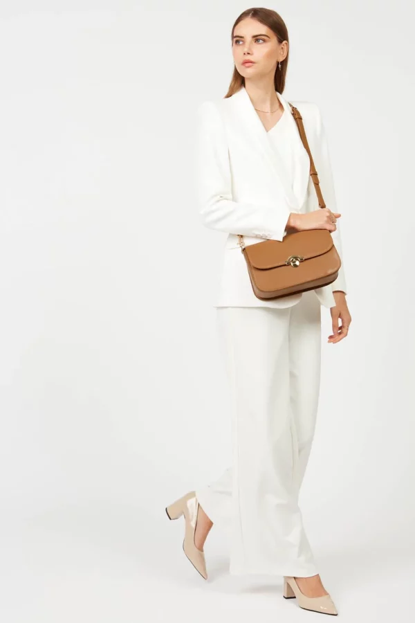 531-003-CAMEL-1B_1800x1800