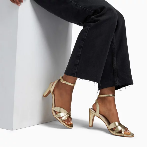 Sandales à talon Aveline or Vanessa Wu