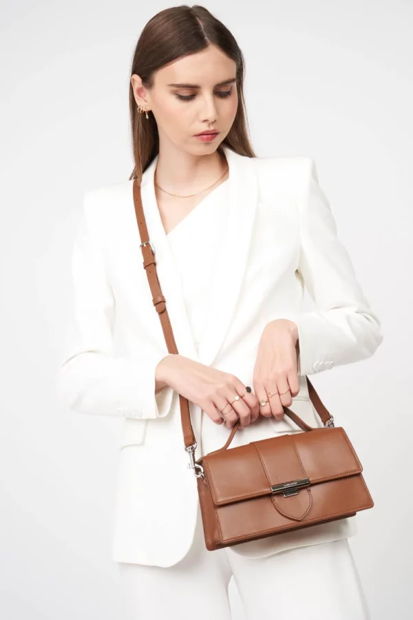 531-010-CAMEL-1B_1800x1800