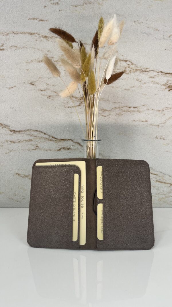 Porte-passeport cuir Mila Louise Ory fumé kaki