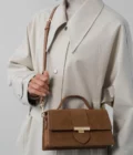 Sac à main Ily Lancaster suède camel