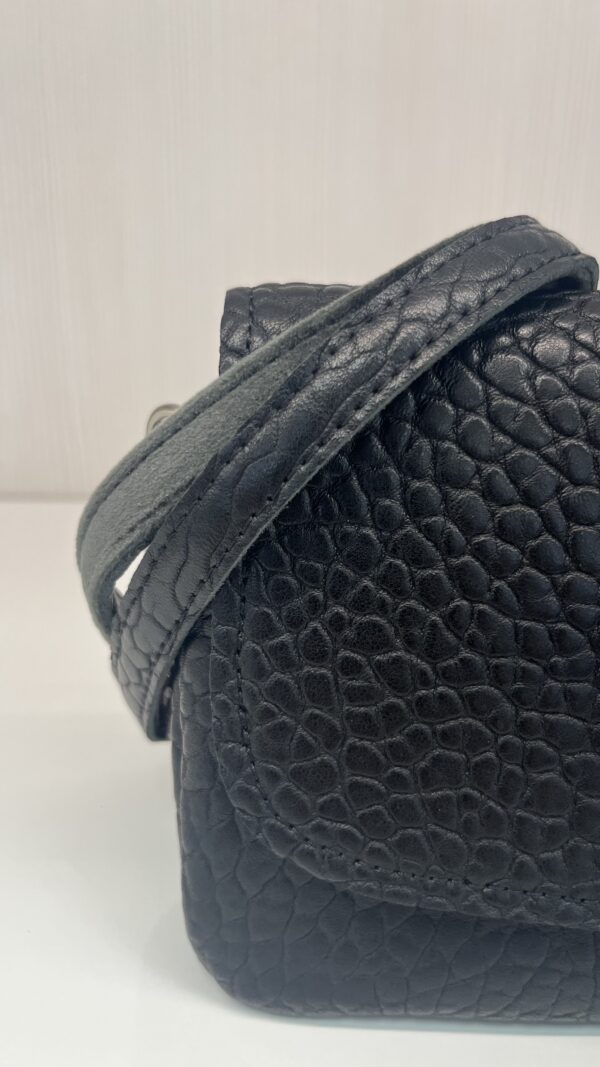 Sac pochette porté travers Odile E noir cuir Mila Louise