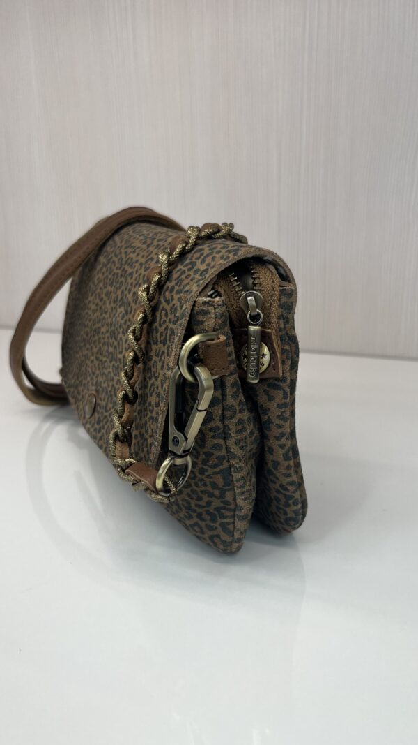 Sac pochette porté travers Odile PA ocre léopard cuir Mila Louise