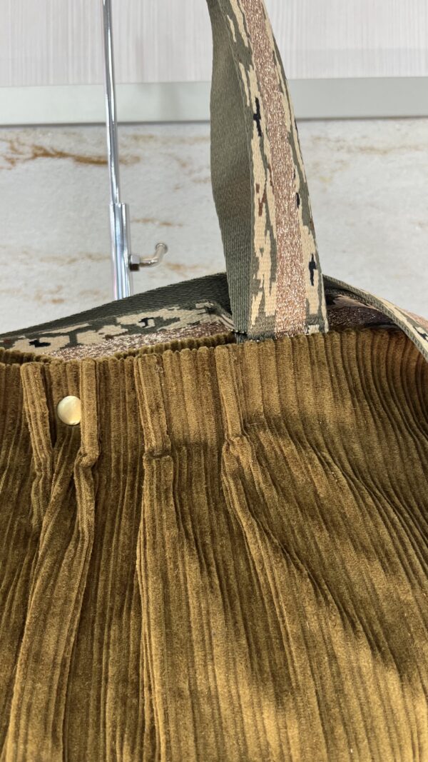 Sac cabas Maena en velours côtelé Mila Louise fumé kaki