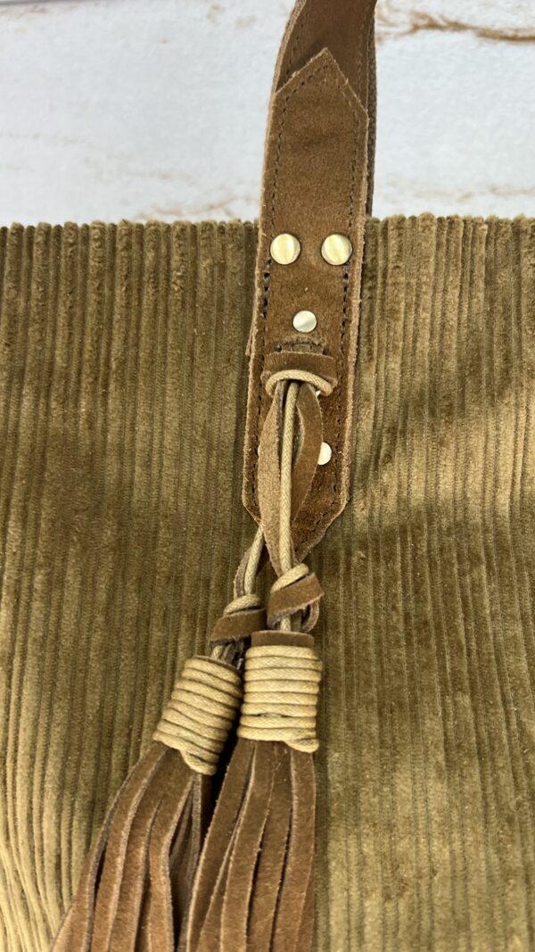 Sac cabas Nicole en velours côtelé Mila Louise ocre