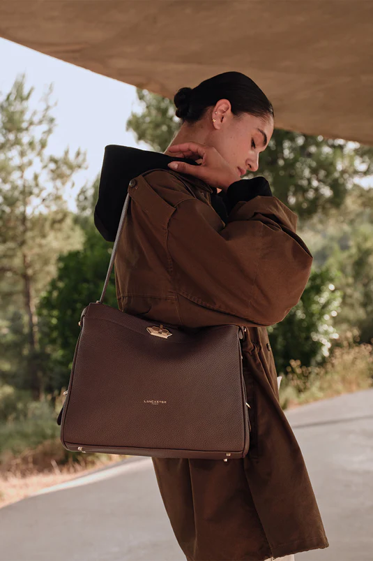 572-106-MARRON_FP-AH25-1C