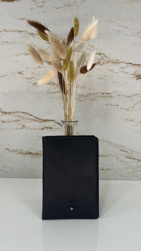 Porte-passeport cuir Mila Louise Oru C noir