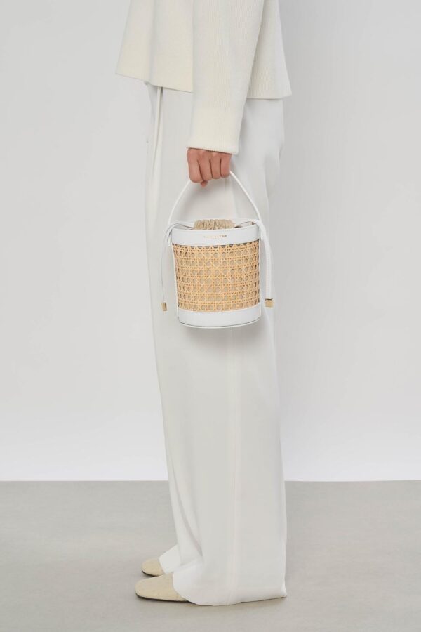 Petit sac seau Lancaster cannage rotin blanc