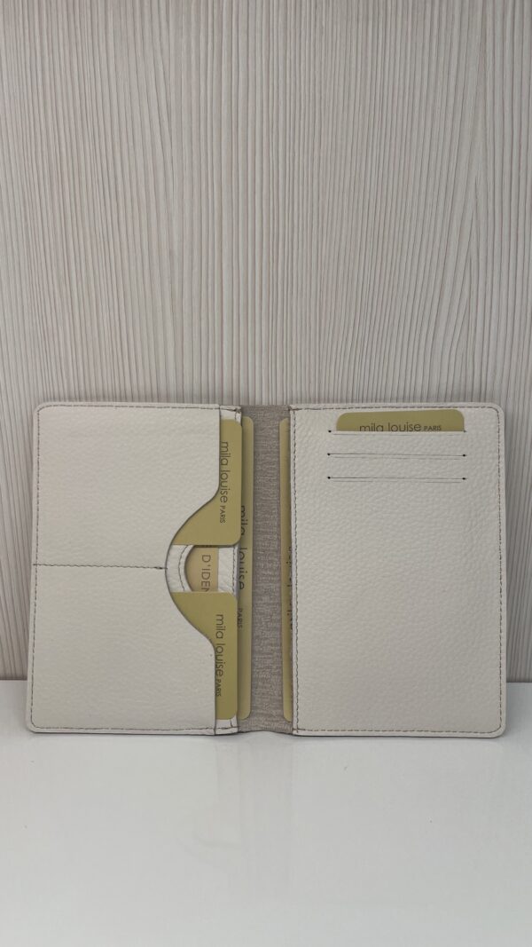 Porte-passeport/papiers cuir Mila Louise Oru RX latte
