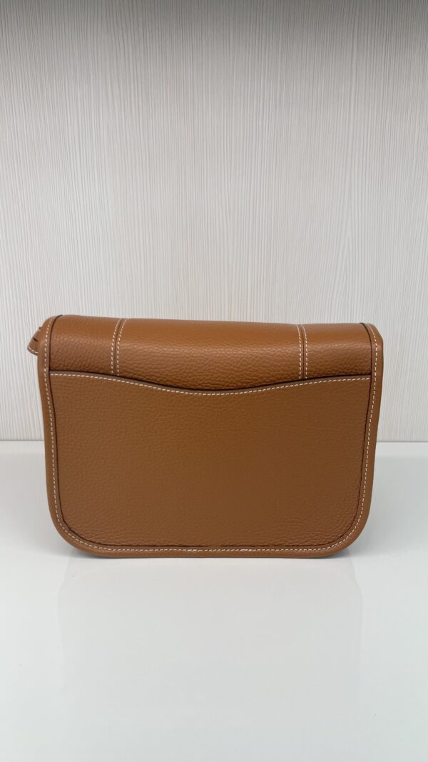 Sac à rabat besace Victoire M Lancel camel