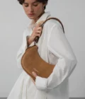 Petit sac besace suède Lancaster camel