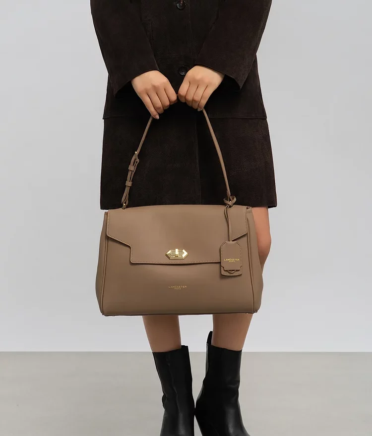 531-072-PRALINE-C.jpg