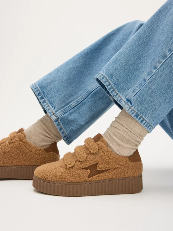 baskets Vanessa wu camel